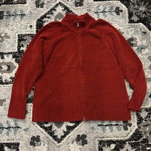 Denim&Co Women's VTG Ribbed Turtleneck Sweater in Deep Red